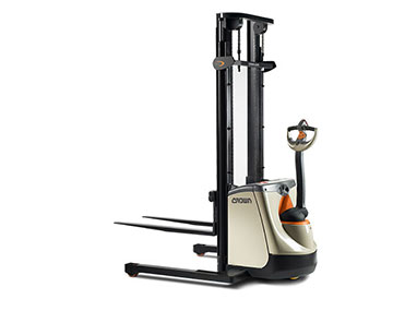 ST/SX Series Walkie Straddle Stacker