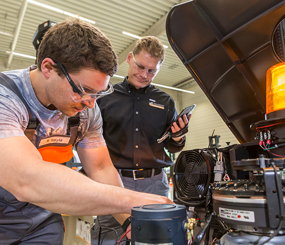 forklift training for service engineers