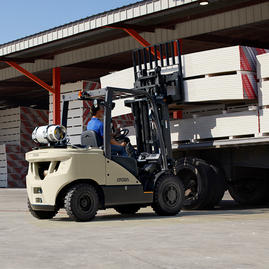 IC forklift in a side loading application IC forklift in a side loading application