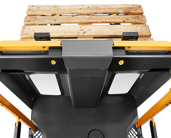 SP high-level order pickers feature an auxiliary mast window SP high-level order pickers feature an auxiliary mast window