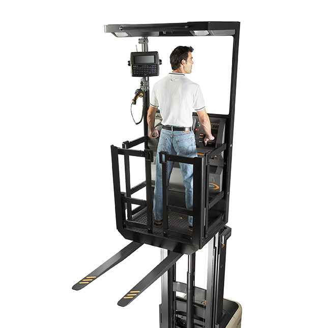 the SP high-level order picker offers exceptional stability