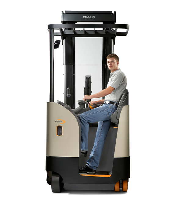 Operator riding side-stance on the RR/RD Series reach forklift