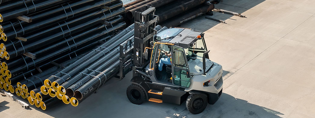 CG Series moving materials outside