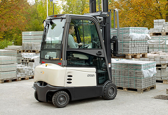 SC 6000 Forklift in an outdoor application