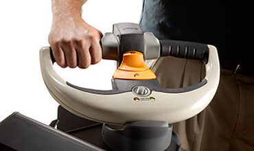 PC series pallet truck features Crown's unique x10 handle