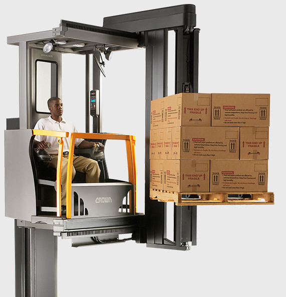 The TSP series turret forklift features top performance speeds and a regenerative lowering system