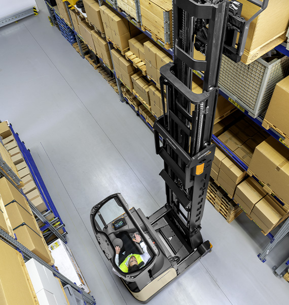 ESR Lift Truck precisely lifting a load