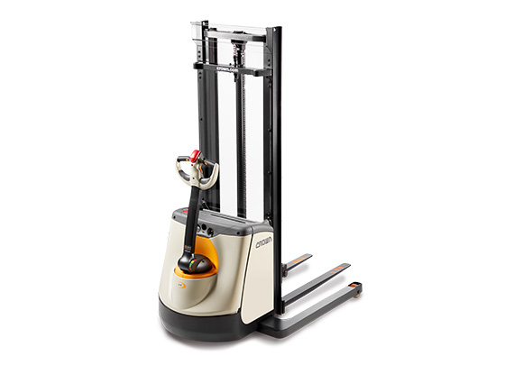 M Series Walkie Straddle Stacker