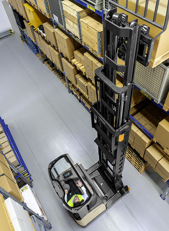 the new reach truck ESR 1200 at height