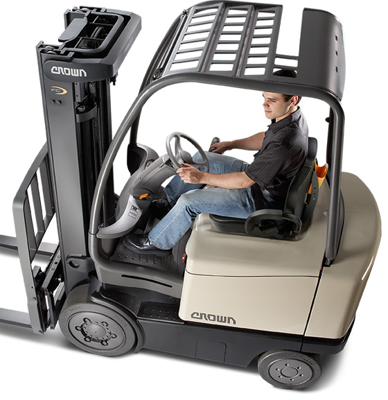 Operator increases uptime on counterbalance forklift with Crown Integrity Service System